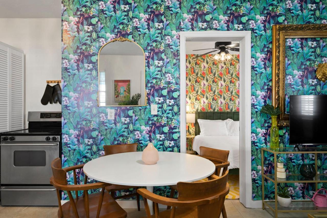Bayside Safari 1Bed 1 Bath Apartment Tampa Exterior foto