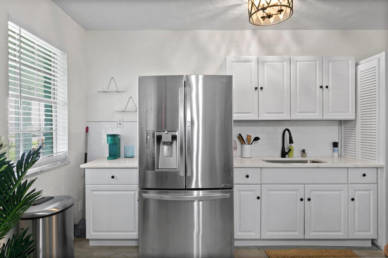Bayside Safari 1Bed 1 Bath Apartment Tampa Exterior foto